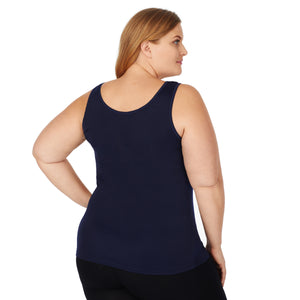 A lady wearing ink softtech venice lace detail cami plus.