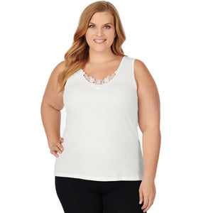 A lady wearing ivory softtech venice lace detail cami plus.