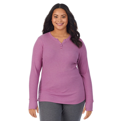 Mulberry Mist Heather; Model is wearing size 1X. She is 5’11”, Bust 36”, Waist 36.5”, Hips 47.5”. @A lady wearing a Mulberry Mist Heather long sleeve split V-Neck plus.