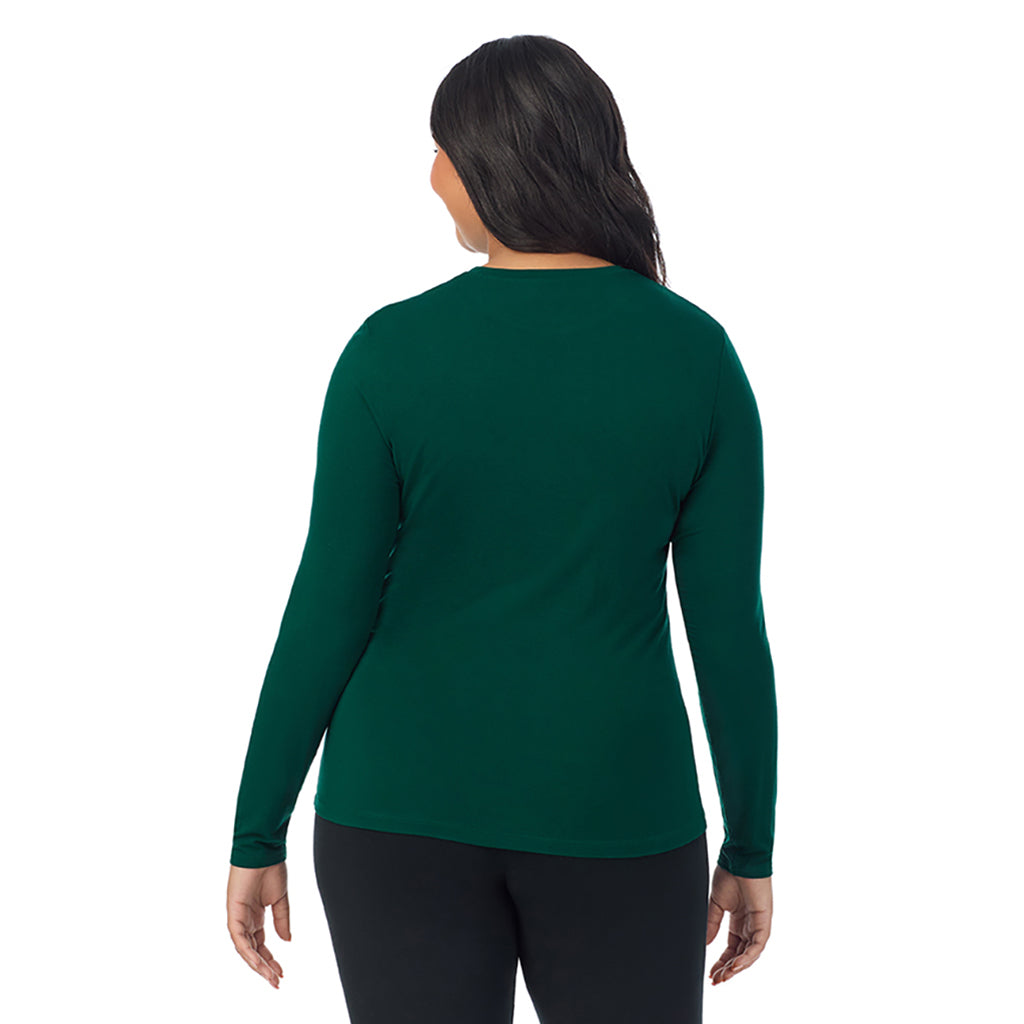 Evergreen ; Model is wearing size 1X. She is 5'11", Bust 36", Waist 36.5", Hips 47.5". @A lady wearing a evergreen long sleeve crew plus.