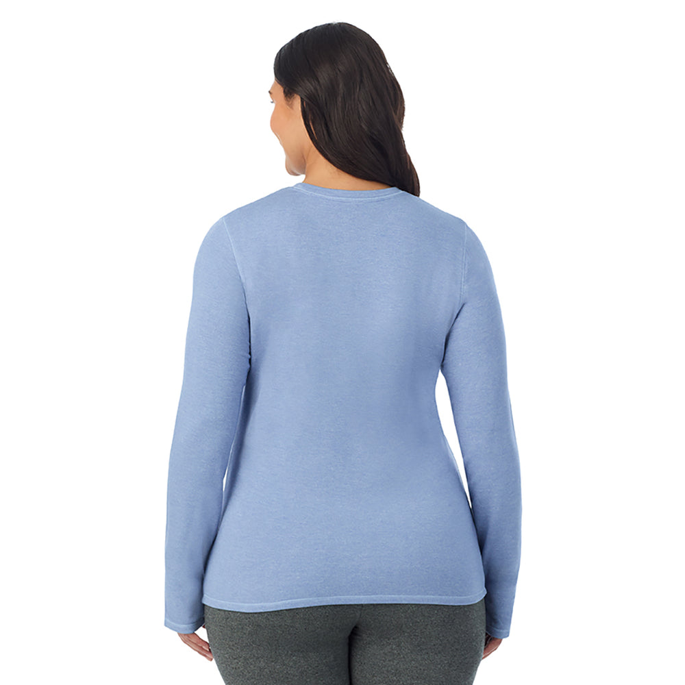 A lady wearing smoke blue heather Ultra Cozy Long Sleeve Crew PLUS
