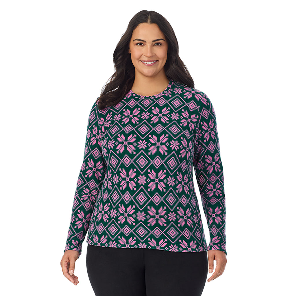  A Lady is wearing Evergreen Snowflake Fleecewear With Stretch Long Sleeve Crew PLUS