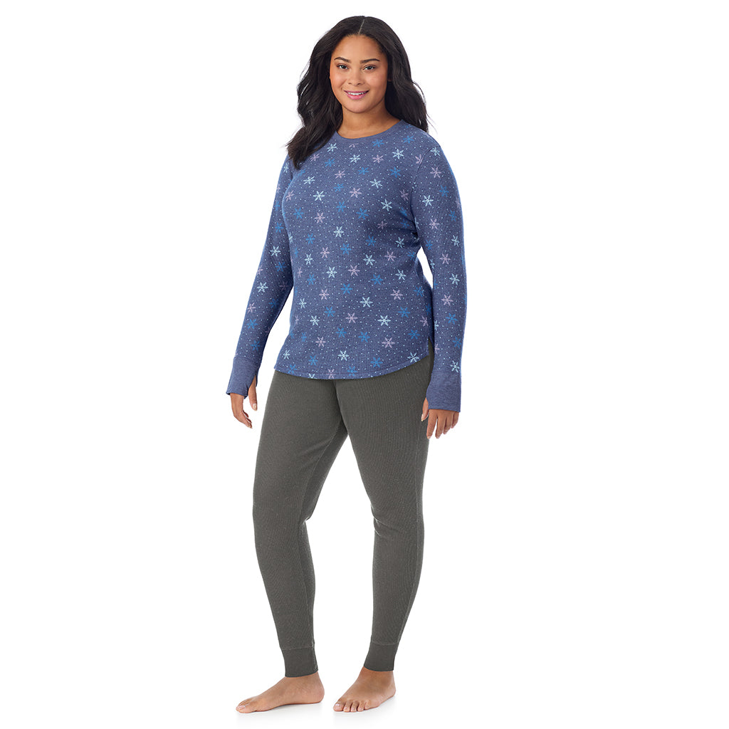  A Lady is wearing Cozy Stretch Thermal Long Sleeve Crew PLUS