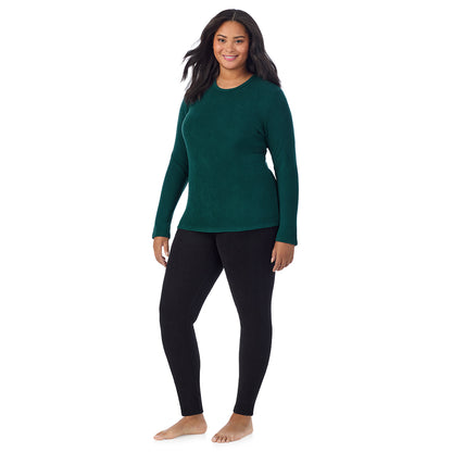 Dark Pine;Model is wearing size 1X. She is 5'11", Bust 36", Waist 36.5", Hips 47.5".@A lady wearing Dark Pine fleecewear with stretch long sleeve crew plus.