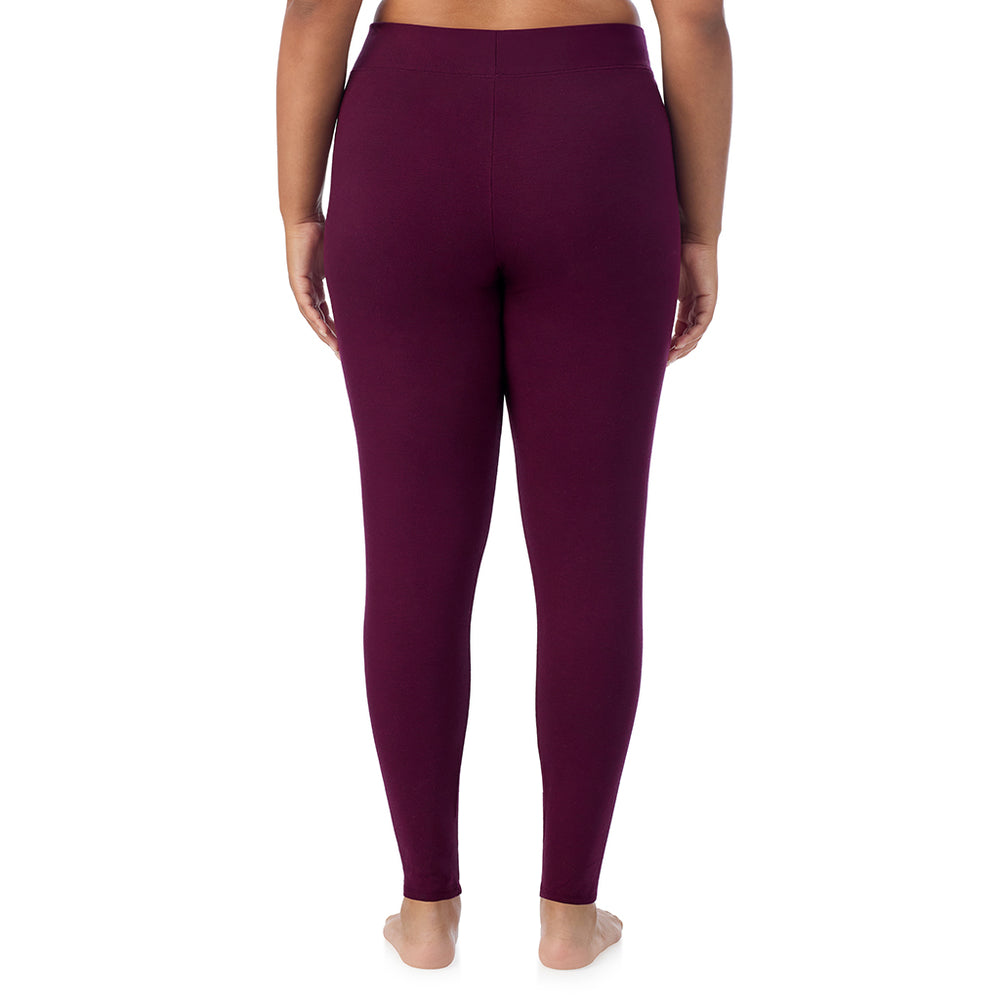 A lady wearing Ultra Cozy Legging PLUS