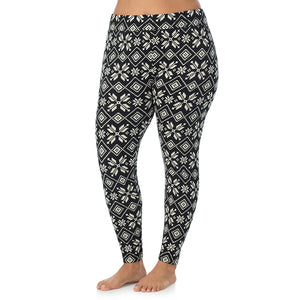  A Lady is wearing Black White Snowflake Fleecewear With Stretch Legging PLUS !94% Recycled Polyester, 6% Spandex !