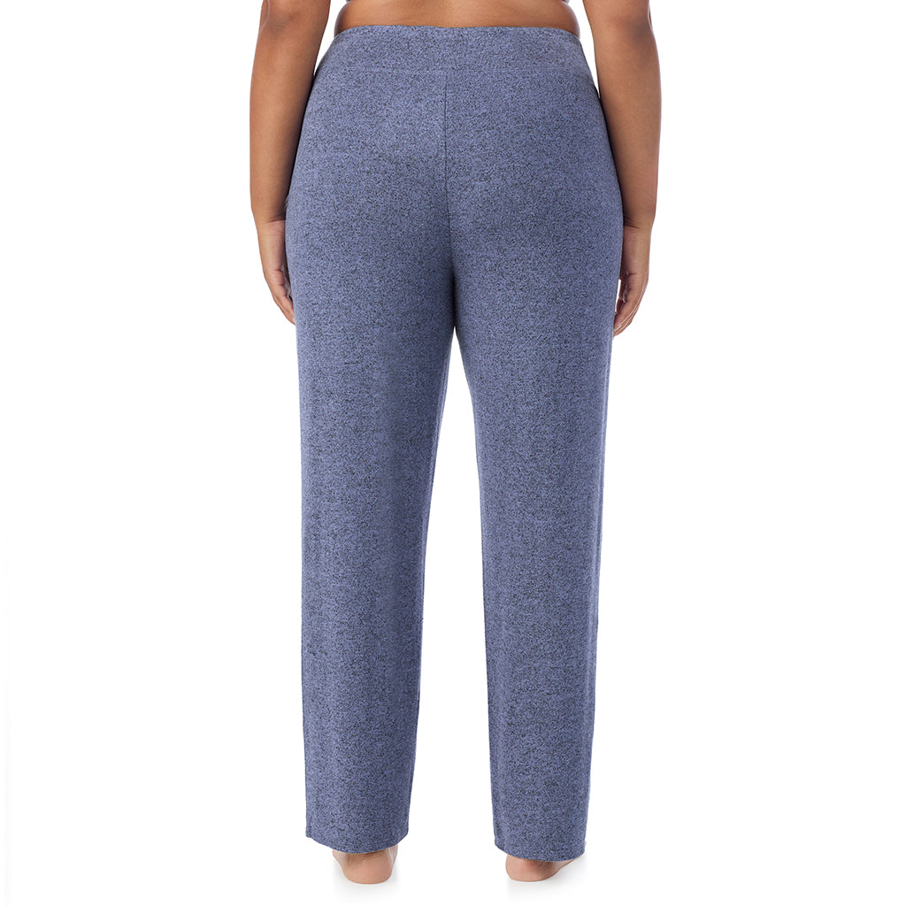 A lady wearing a Marled Velvet Blue lounge pant plus.