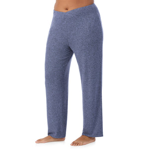A lady wearing a Marled Velvet Blue lounge pant plus.