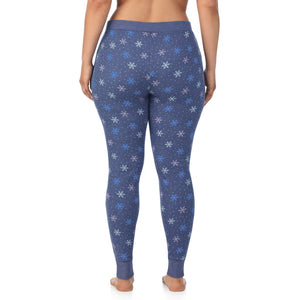  A Lady is wearing a Cozy Stretch Thermal Legging PLUS