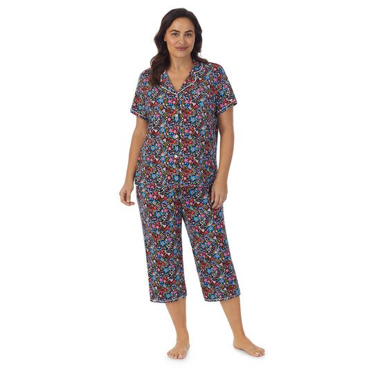 Spring Bloom; Model is wearing size 1X. She is 5'11.5", Bust 41", Waist 33", Hips 46"@A lady wearing Short Sleeve Notch Collar pajama set with floral print
