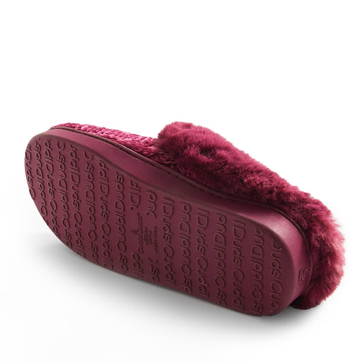Zinfandel;@A zinfandel slipper with faux fur lining