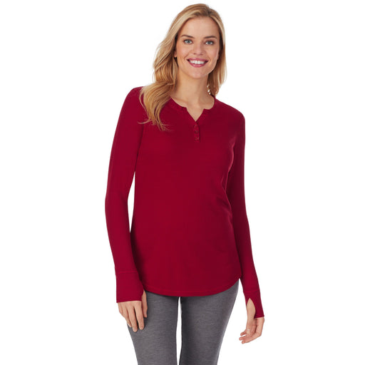 Deep Red;Model is wearing size S. She is 5’9”, Bust 32”, Waist 25”, Hips 35”.@A lady wearing stretch thermal long sleeve split v-neck.