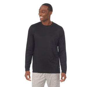  A lady wearingMens Far-Infrared Enhance Sleep Short Sleeve V-Neck Top with Grey Heather print
