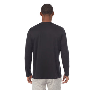  A lady wearingMens Far-Infrared Enhance Sleep Short Sleeve V-Neck Top with Grey Heather print