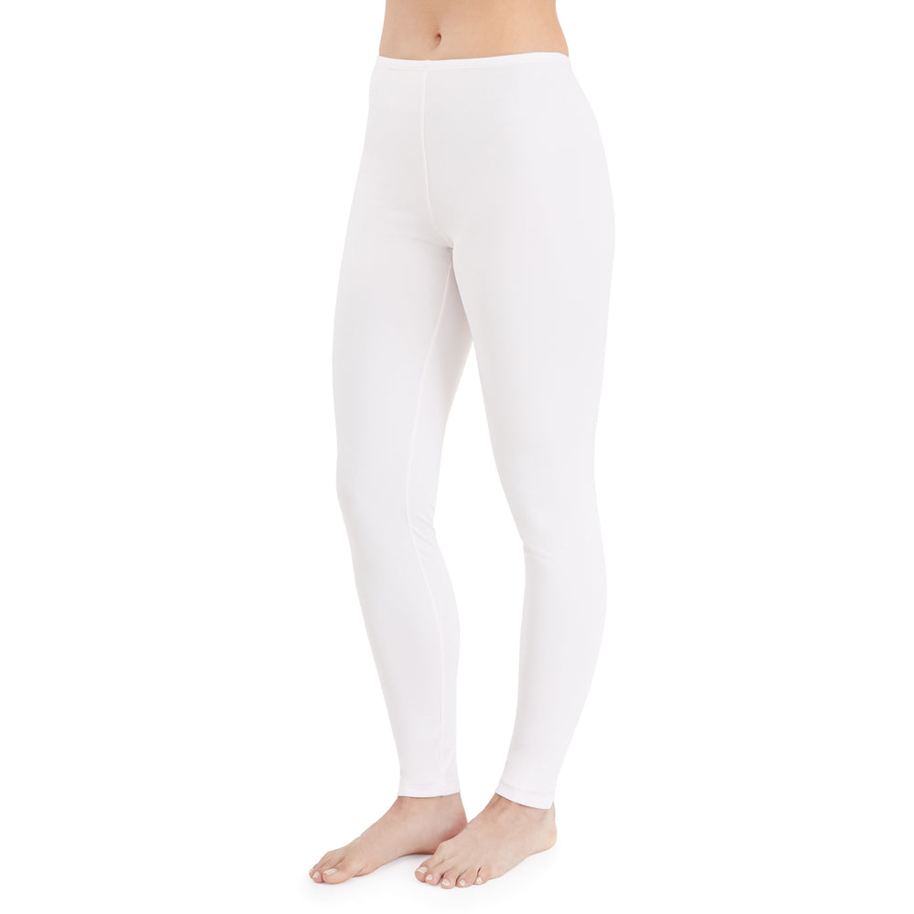lower body of a model wearing white legging