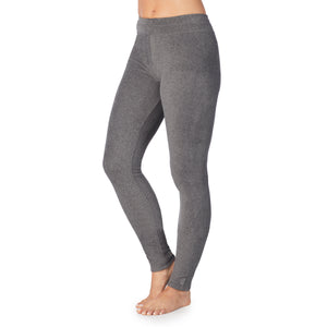 lower body of a lady wearing grey legging ! 59% Polyester, 35% Recycled Polyester, 6% Spandex !