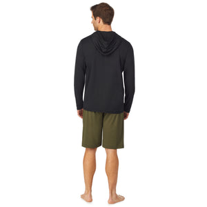  A lady wearingMens Far-Infrared Enhance Sleep Hoodie with Navy print