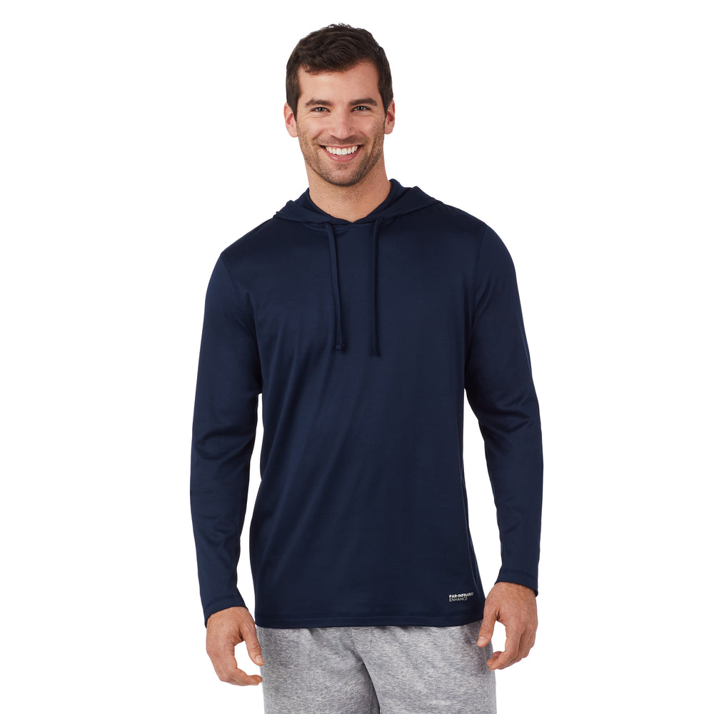 A lady wearingMens Far-Infrared Enhance Sleep Short with Navy Plaid print