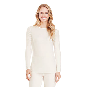 A lady wearing a ivory long sleeve crew.