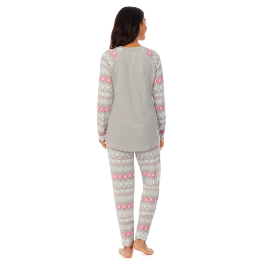 Grey Fairisle; Model is wearing size S. She is 5’7”, Bust 32”, Waist 25”, Hips 35”.@A lady wearing grey long sleeve pajama set with white and pink print