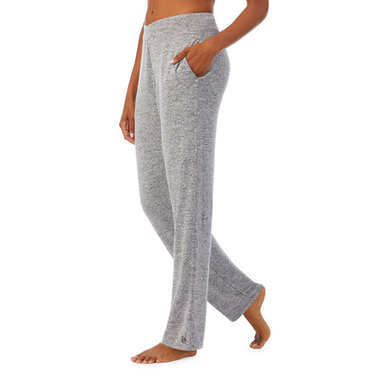 Marled Grey; Model is wearing size S. She is 5’9”, Bust 32”, Waist 25.5”, Hips 36”. @A lady wearing a marled grey lounge pant.