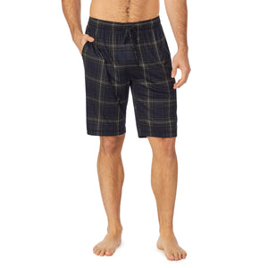  A lady wearingMens Far-Infrared Enhance Sleep Pant with Black print