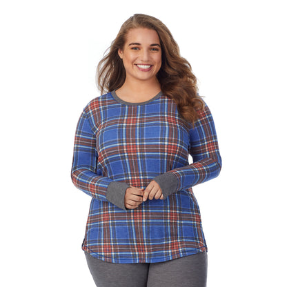Red Blue Plaid; Model is wearing size 1X. She is 5'7", Bust 42.5", Waist 34.5", Hips 46". @A lady wearing a  red blue plaid long sleeve crew plus.
